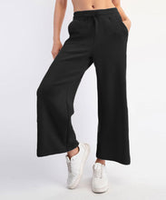 Scuba Top & Cropped Pant Lux Set